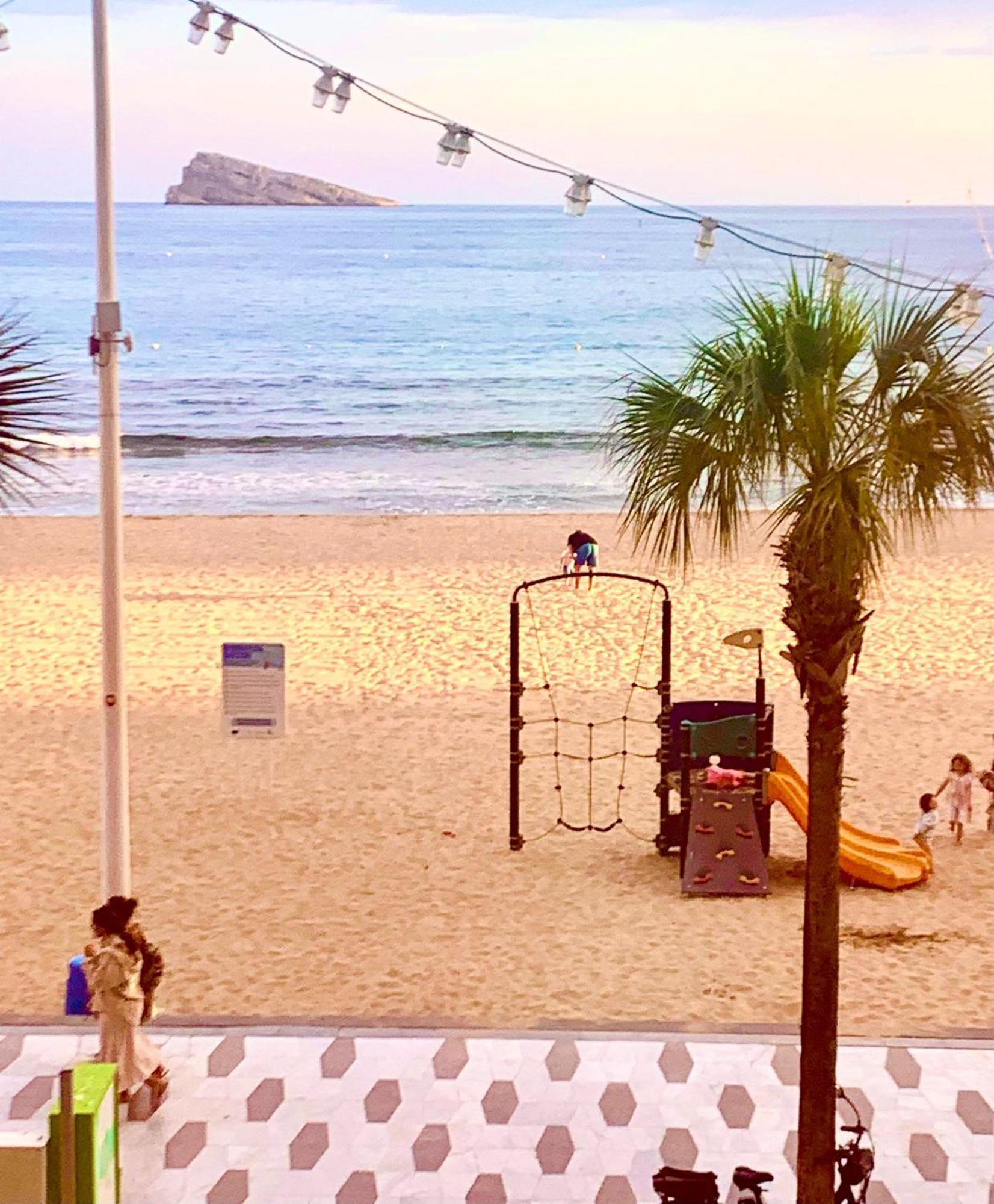 Iª Linea Playa Levante, Benidorm Exteriör bild